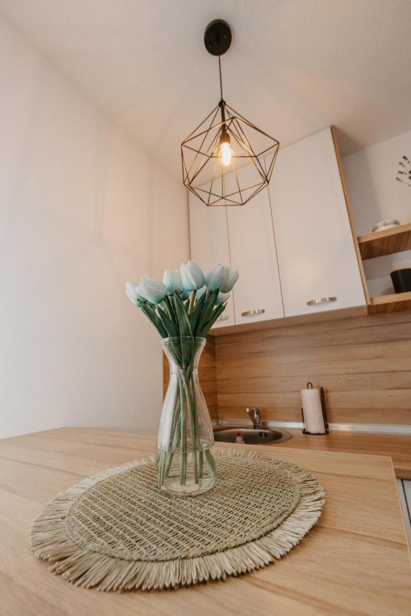 Stan Na Dan Flora Nevesinje Appartement Buitenkant foto